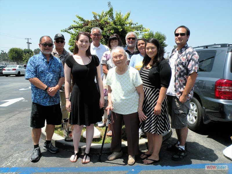 Allan, Ray, Becky, Ed, Ellie, Aunty Betty, Howard, Marianne, Kris & Brad